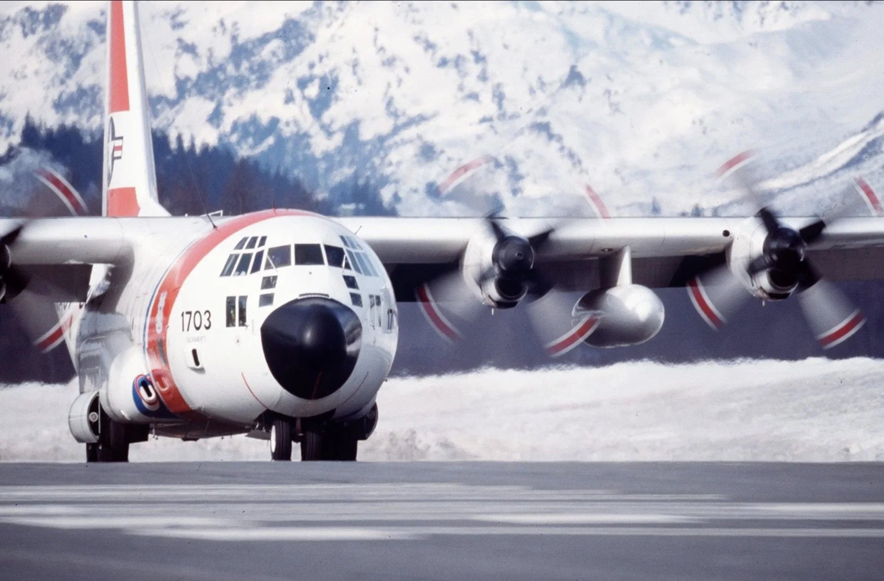 Legends AD711: HC-130H Hercules