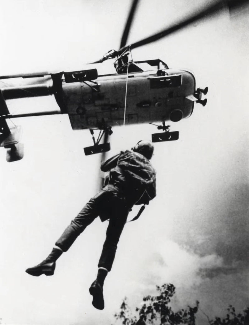 Legends AD702: HH-43B Huskie-5