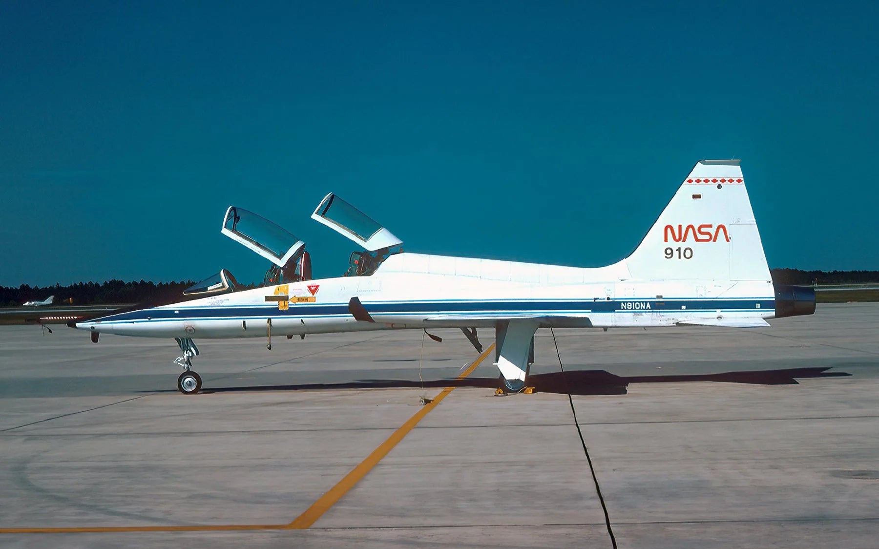 Legends AD707: NASA T-38N Talon